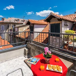 Rooftop View In The Palace Walls , Split Croatie
